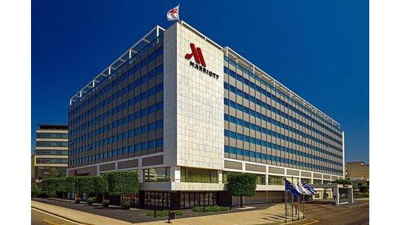 10 Apartments & Suites Athens