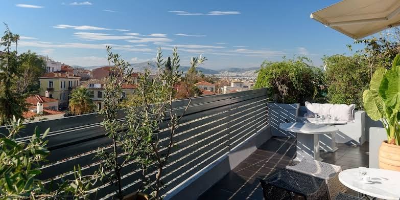 99 Adrianou Luxury Urban Stay