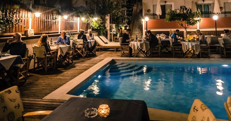 Airis Boutique & Suites