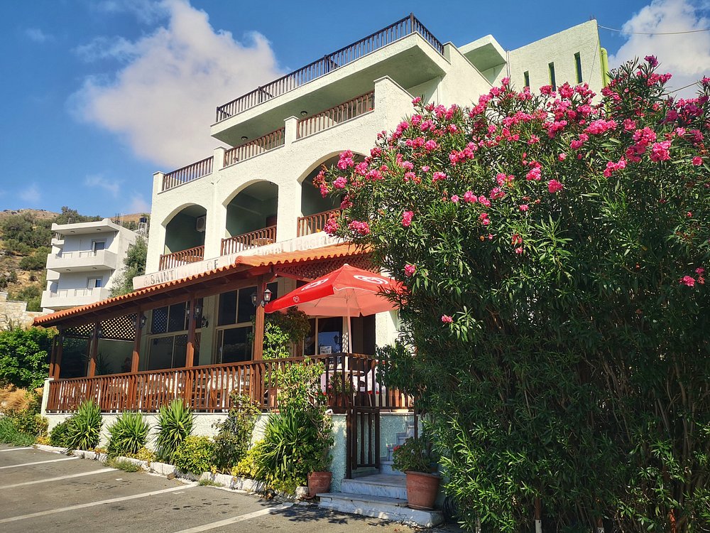 Akropolis Guest House