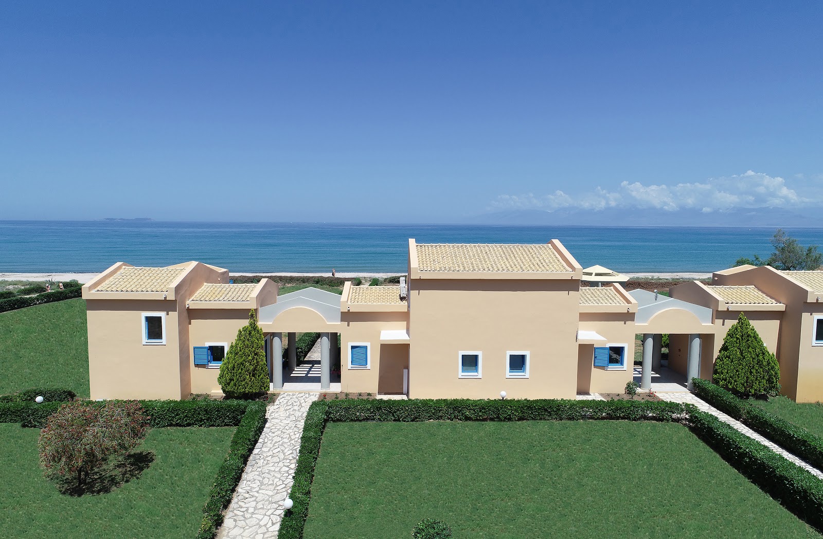 Almyros Villas Resort