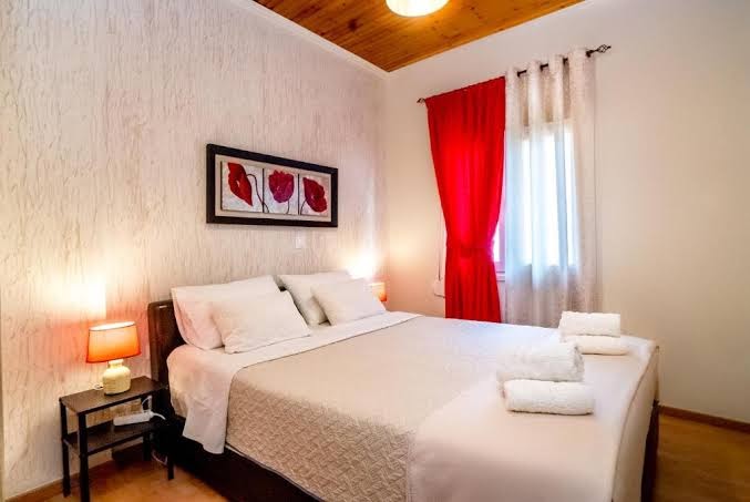 Alternative Country House 10 Minutes from Athens Airport'