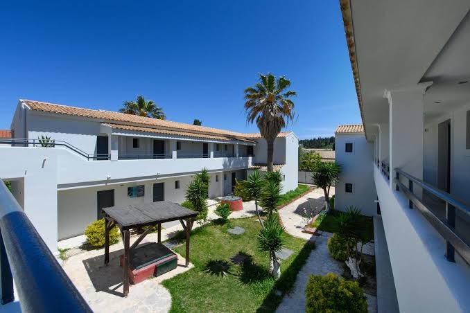 Angelina Hotel & Apartments