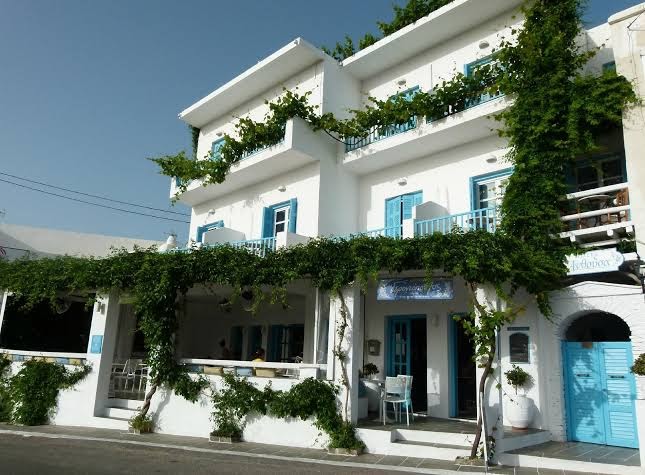 Apollon-Artemis Apartments
