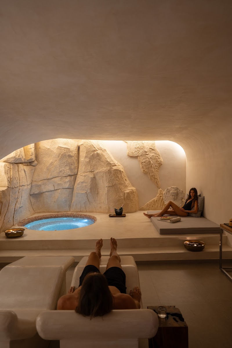 Aressana Spa Hotel and Suites