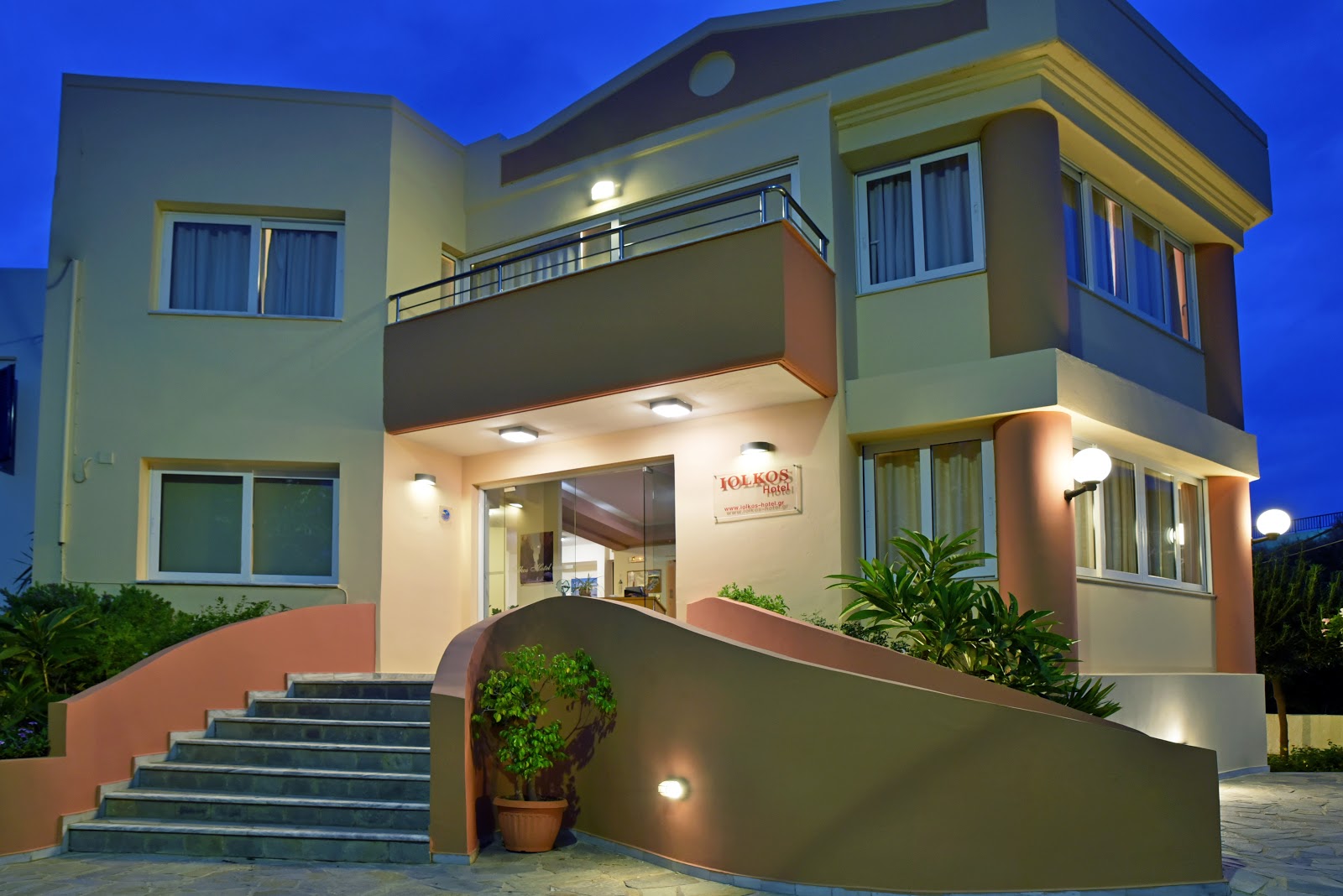 Astra Hotel Apartments