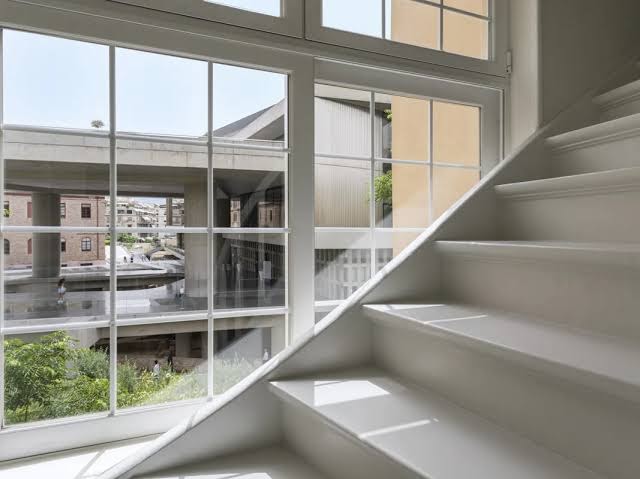 Athens Center Modern Suite