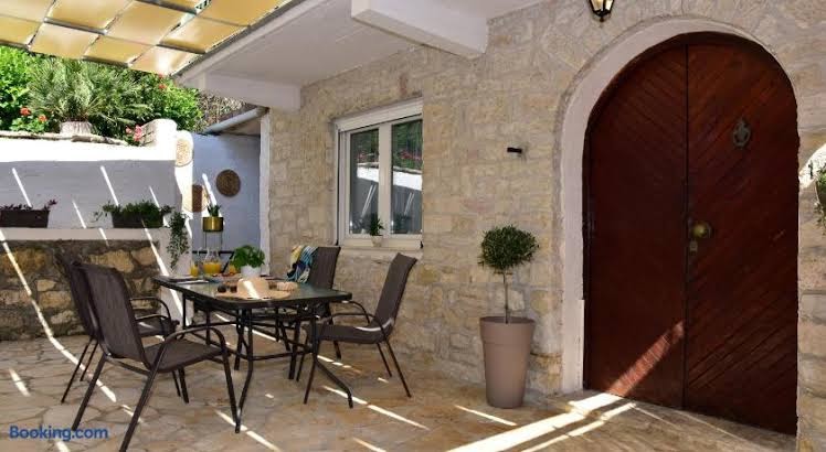 Avali, Mar-Bella Collection