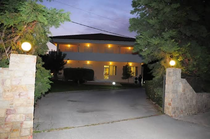 Carpe Diem Apartments near the Athens airport