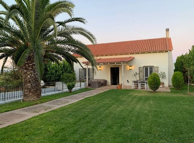 Carpe Diem Apartments near the Athens airport