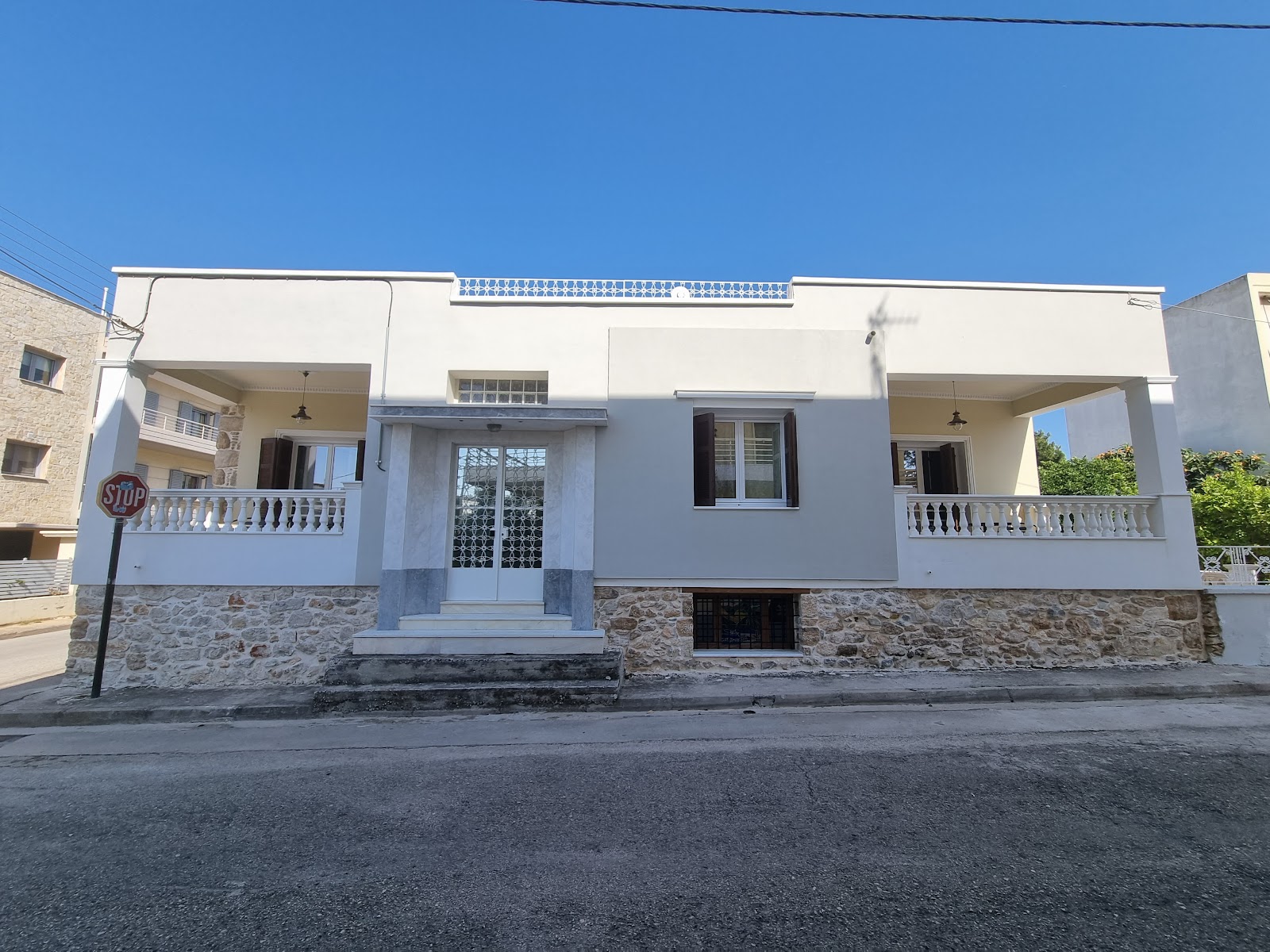 Cinema Zeus Studios - by Avelink