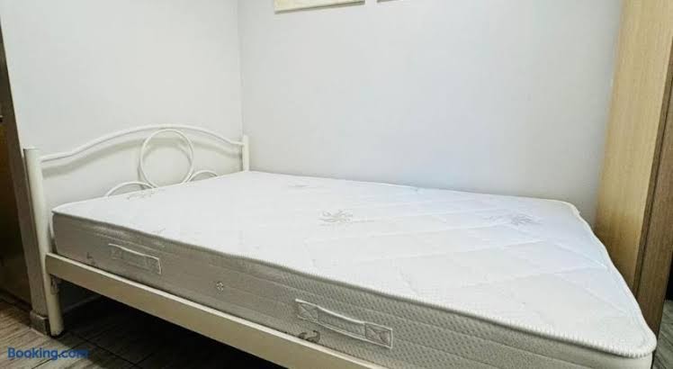 Delmare MQueen Apartment