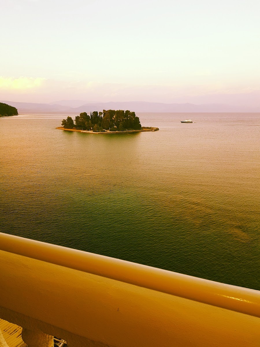 Eleals Boutique Hotel