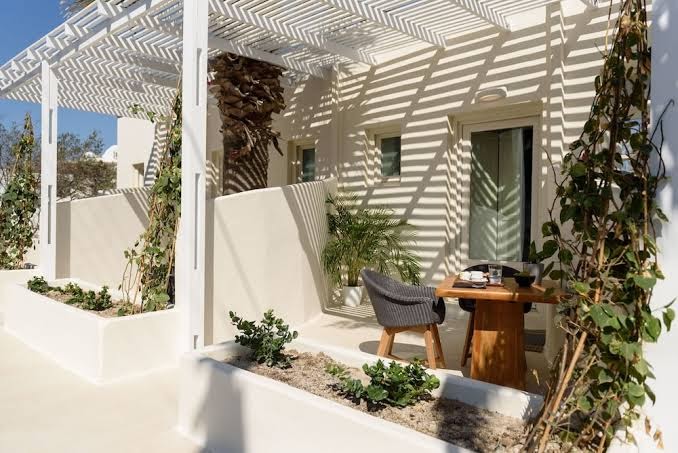 Gazelle Living Santorini