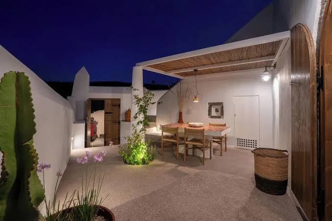 Golden moments Santorini