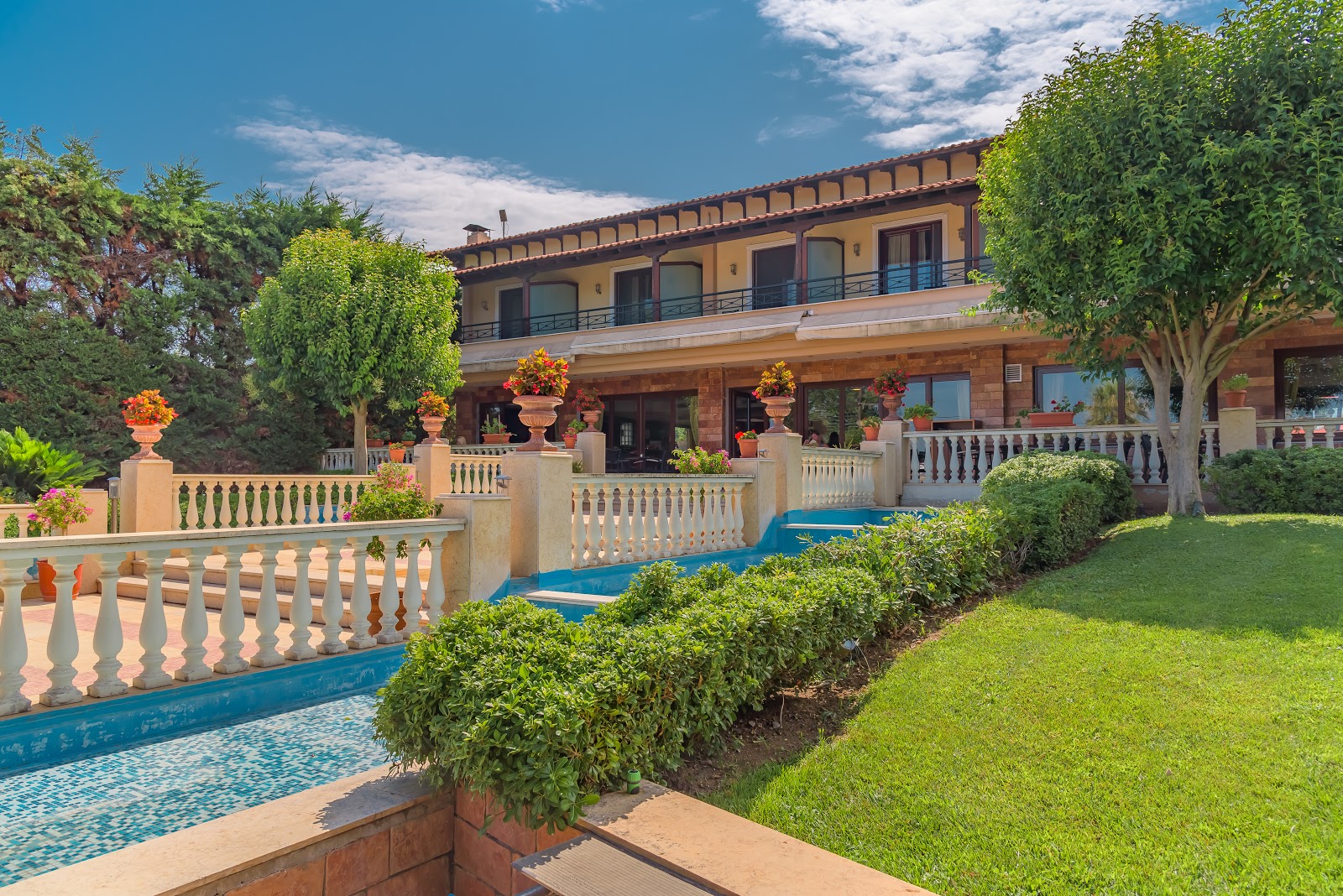 HEAVEN HOTEL THESSALONIKI AIRPORT