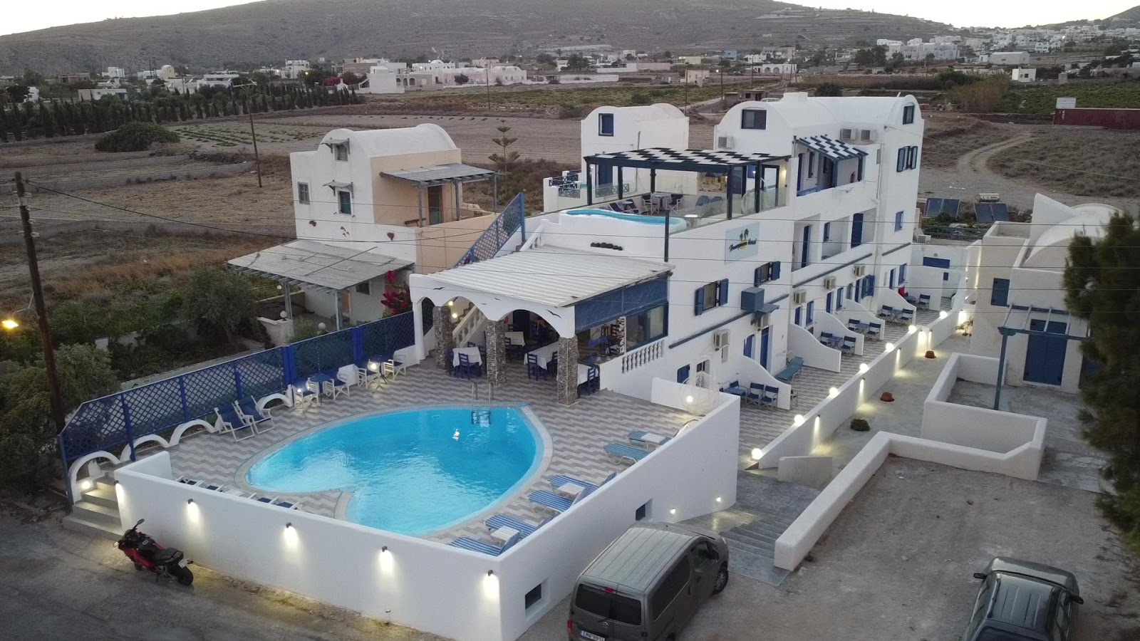 Hotel Bella Santorini