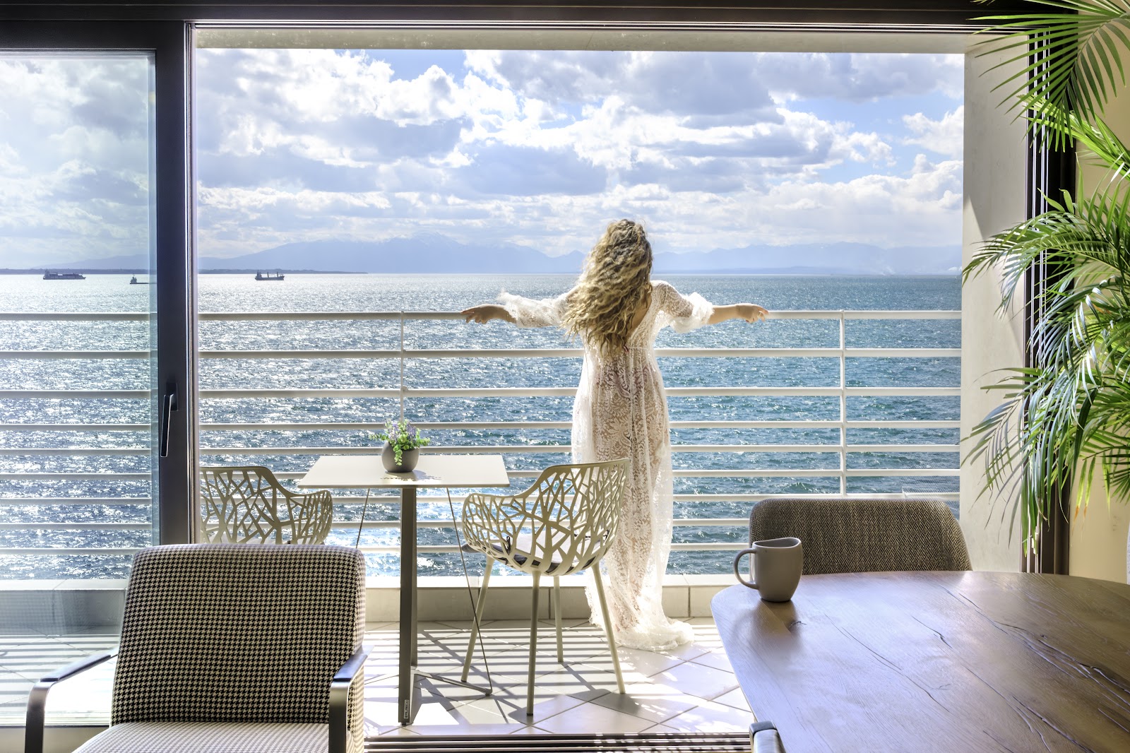 Luxury cozy large App