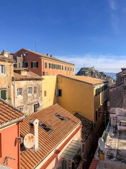 Mantzarou - Corfu Town Luxury Suites