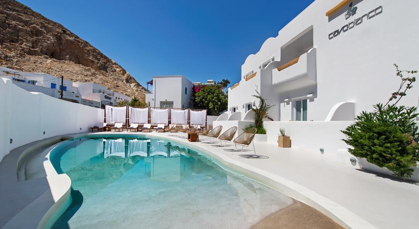 Mar 'n' Mar Crown Hotel and Suites