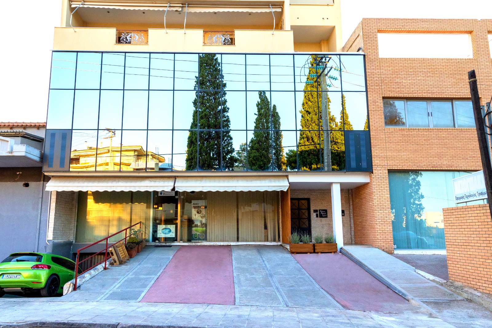 Nesto Athens airport