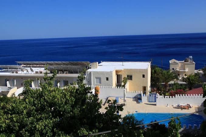 New Aurora Apts Studios