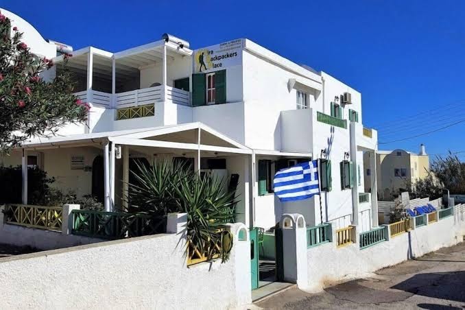 Nissos Thira Hotel