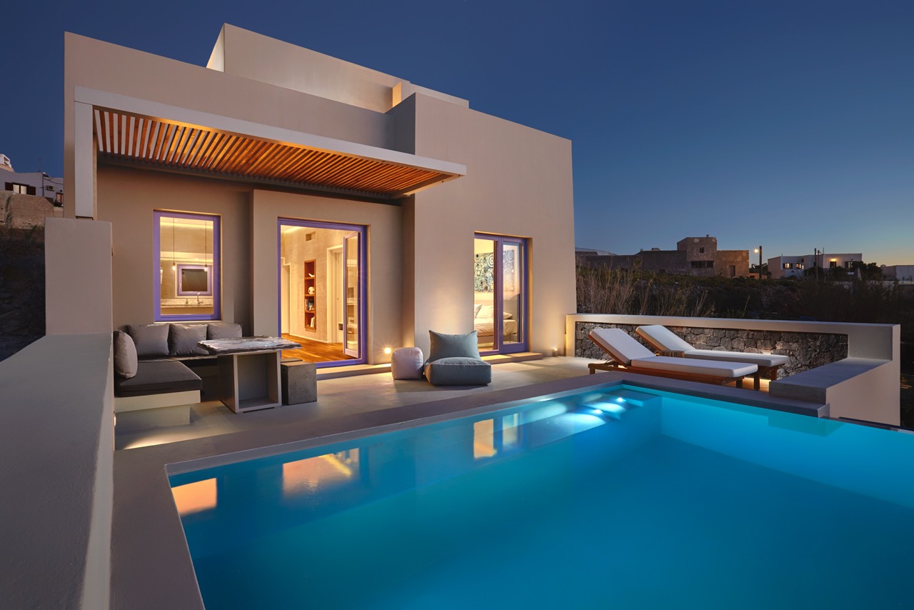 Nova Santorini Luxury Suites