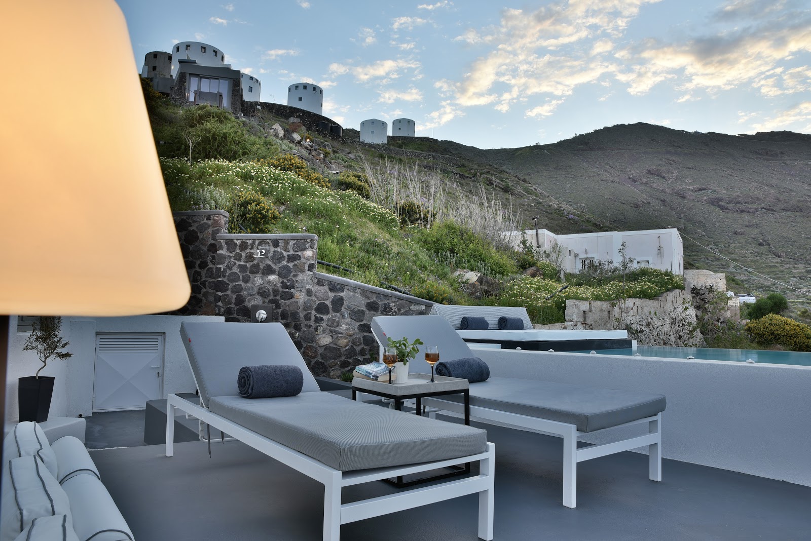 Palm Island Suites Santorini