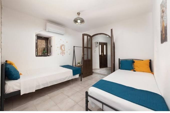 Park House -beside the Medieval Town of Rhodes