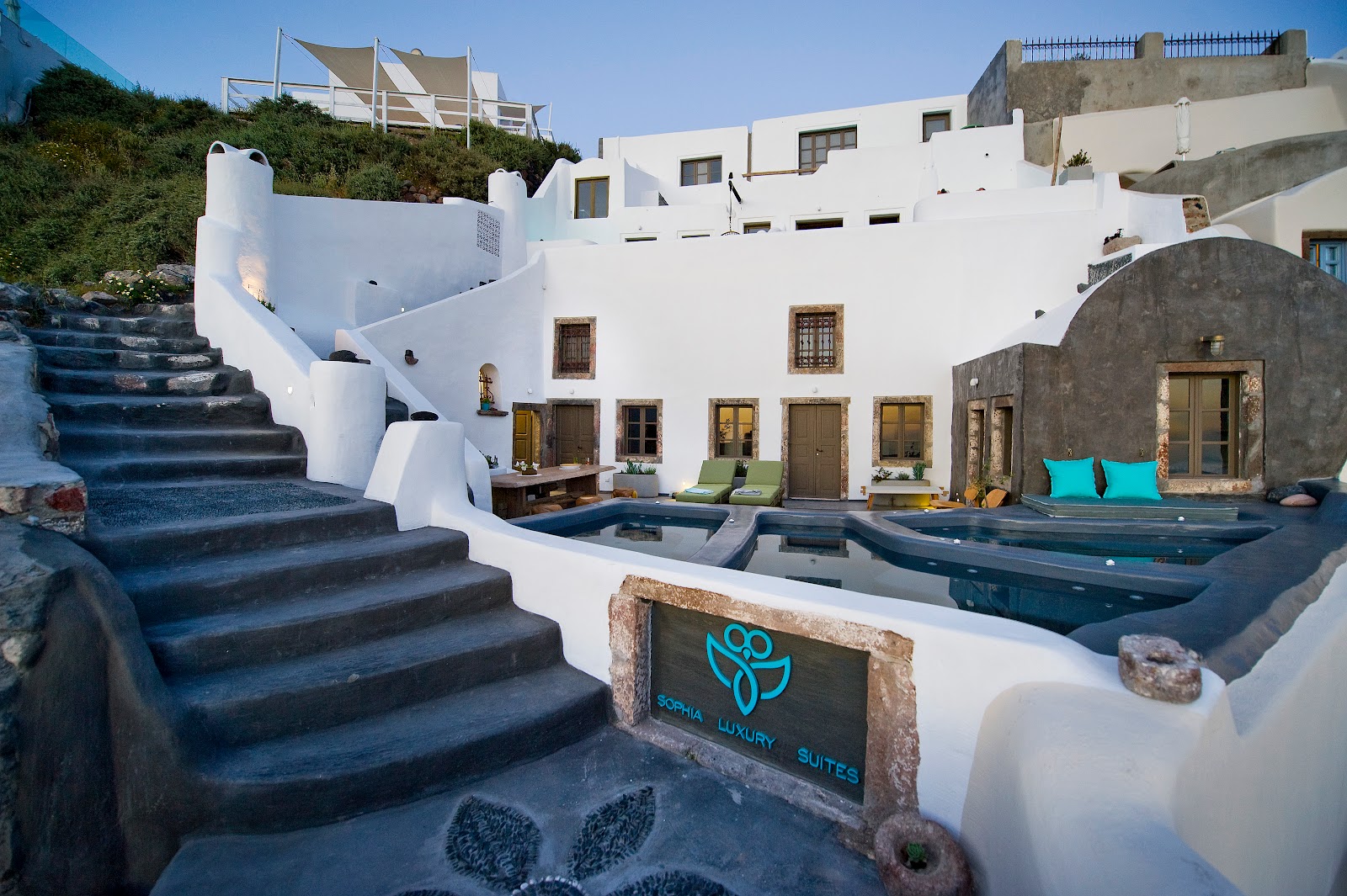 Pearl On The Cliff Hotel & Suites Santorini