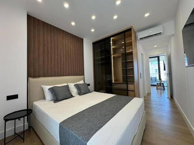 Port Tower Piraeus Hotel