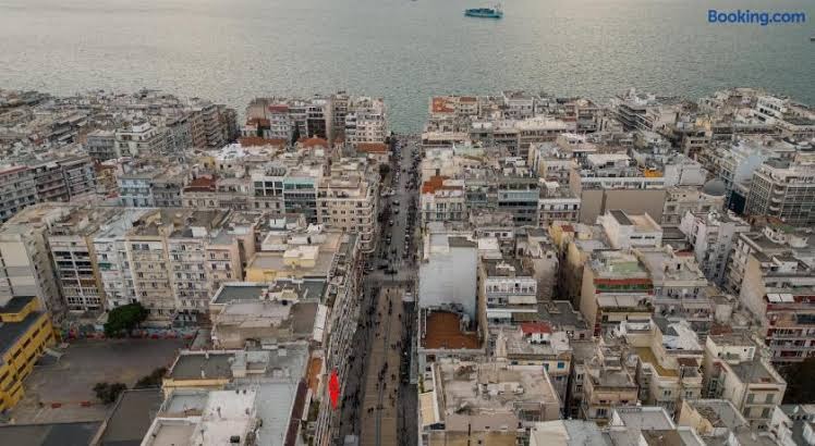 Prime Location Bright Studio City center Super 5G Wifi 1000Mbps with32''TV