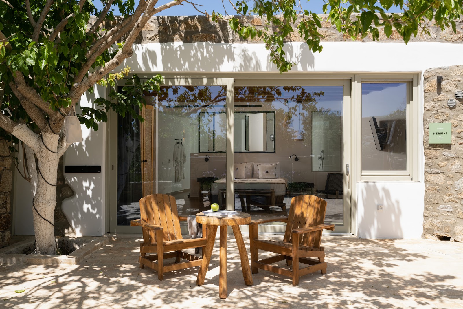 Queen Boutique Suites