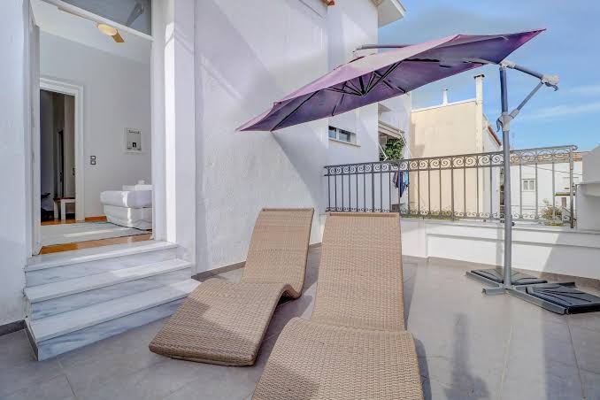 Rastoni Acropolis Apartments and Suites