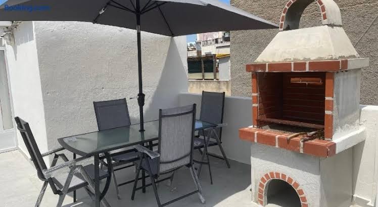 Renovated 2BD house close to Pireus port