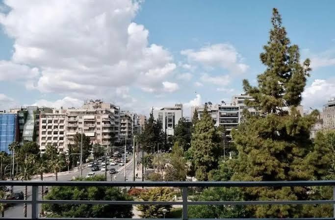 Sanders Port - Chicly Studio With Roof-top Terrace