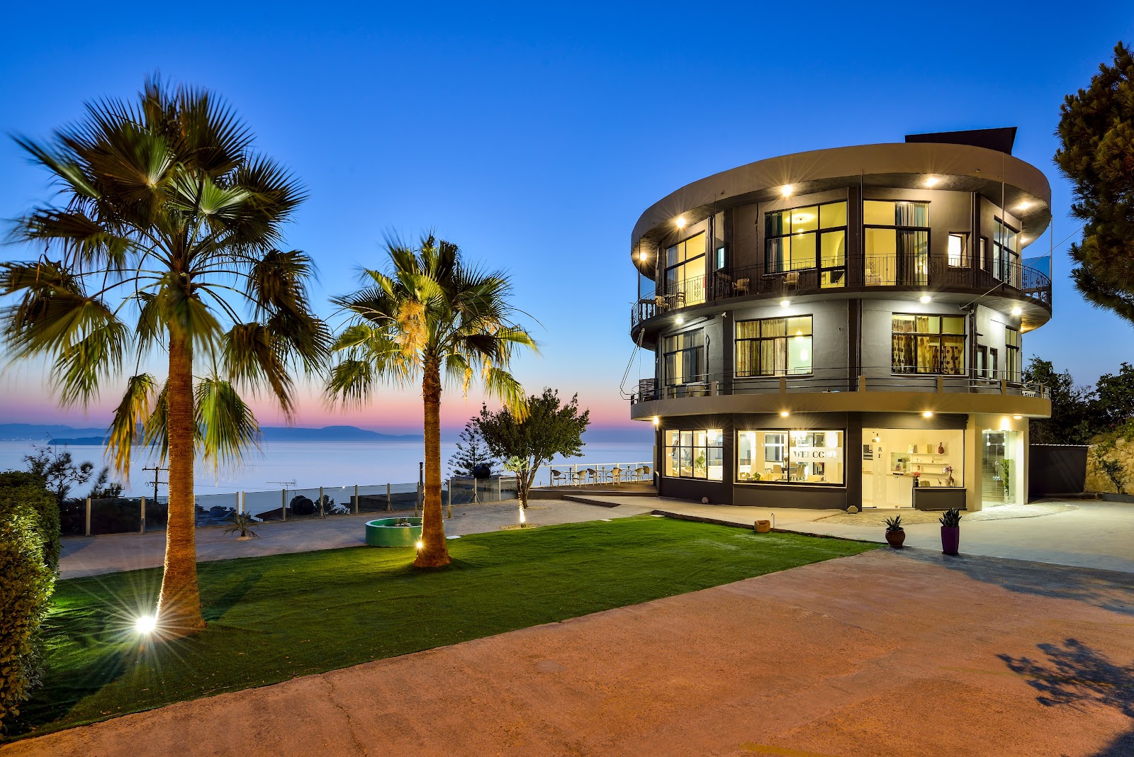 Seametry Luxury Living Apartments & Villas