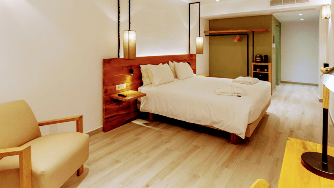 Sol E Mar Sea Side View