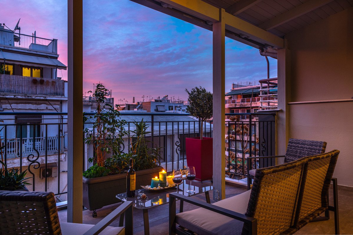 Strefi Hill ABR Suites