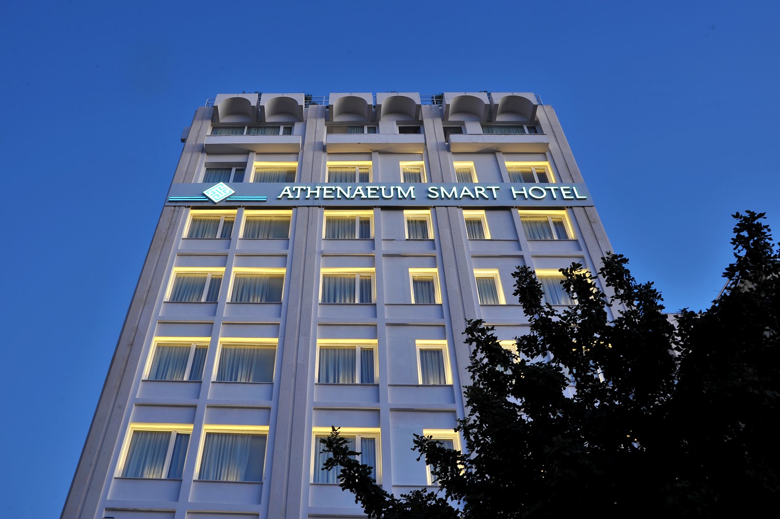 Supreme Luxury Suites by Athens Stay
