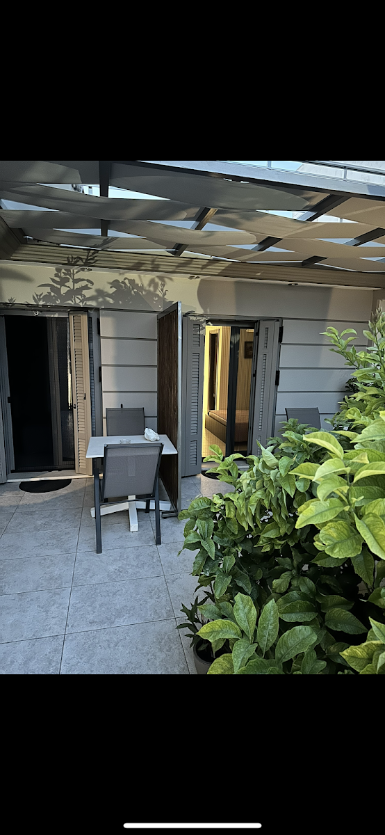 Thaleias Beach Villa near Athens airport