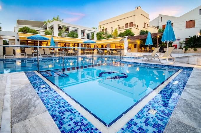 Theos Holidays Apartments