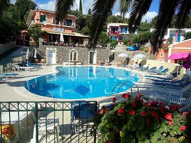 Villa Anthoussa-apartments in Palaiokastritsa, Corfu